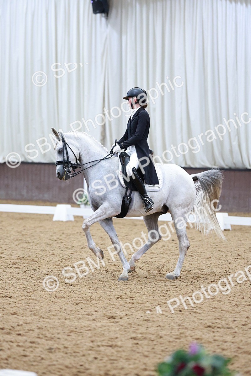 SBM_020944 - Class 13 - FEI INT I - 16.26-17.14