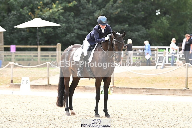 250808A-154541-01411 - 032-Caitlin.BurgessFurst.Sandreo.MFS