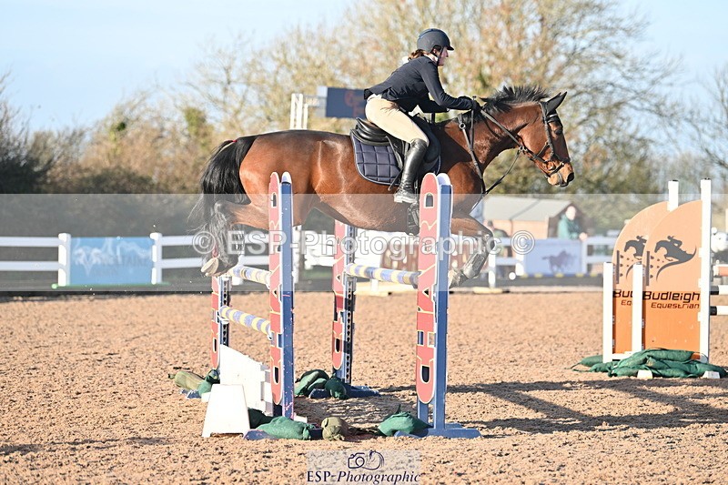 231210A-133458-02620 - Cls 20 Newcomers & 1.10m Open