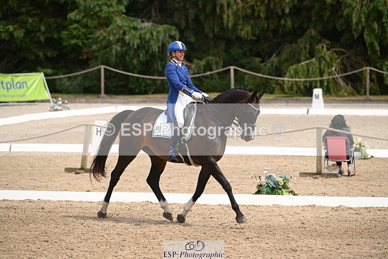 250719A-140225-05865 - 038-Natasha.Collings-Costello-Dovevale.Tender.Dove