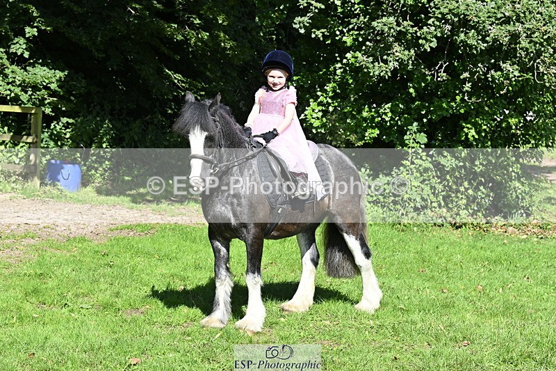 240728B-095948-00269 - Sunday Stable Shots and Fancy Dress