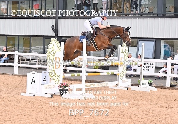 BPP_7672 - CLASS 16 FRI GFS Saddles Senior Newcomers/1.10m Open