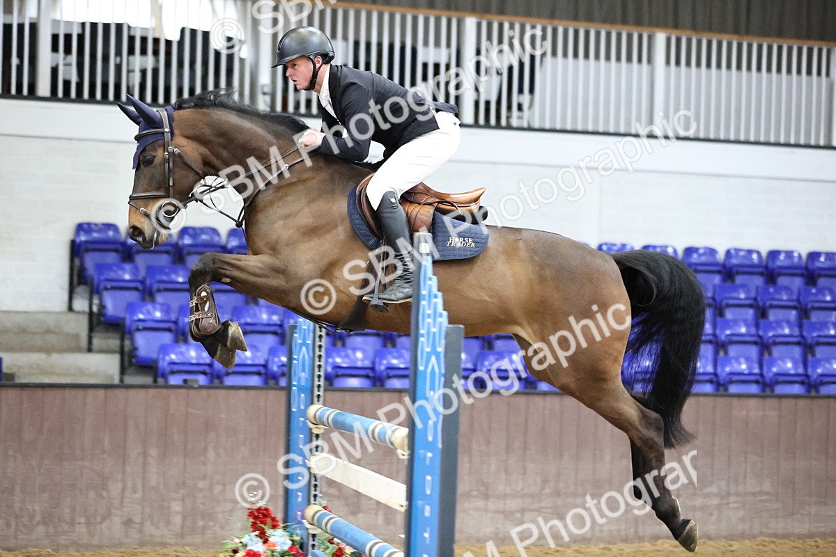 SBM_001521 - Class 4 - Senior Newcomers - 1.10m Open