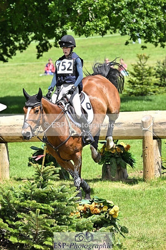 240525-133311-14453 - 152-MODRIX_DOR_VAN_DE_MISPELAERE-Annabel_Walsh