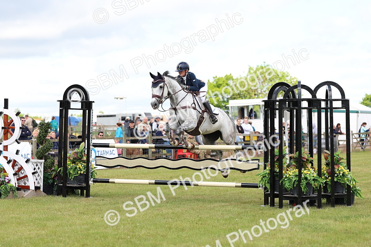 SBM_13669 - Class 206 - Senior Newcomers - 1.10m Open