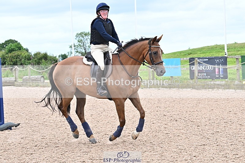 250610A-153850-00027 - Clear Round and 60cm