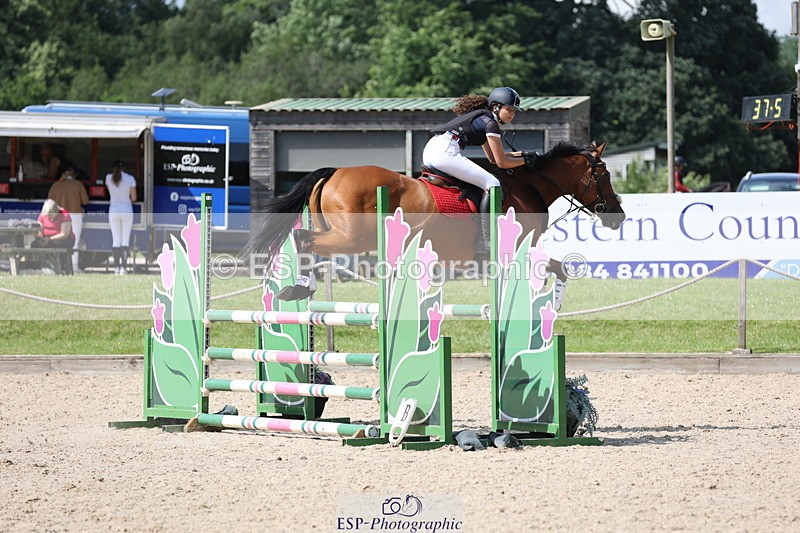 250614A-154443-08102 - Cls 30 1.05m Amateur Q and Open