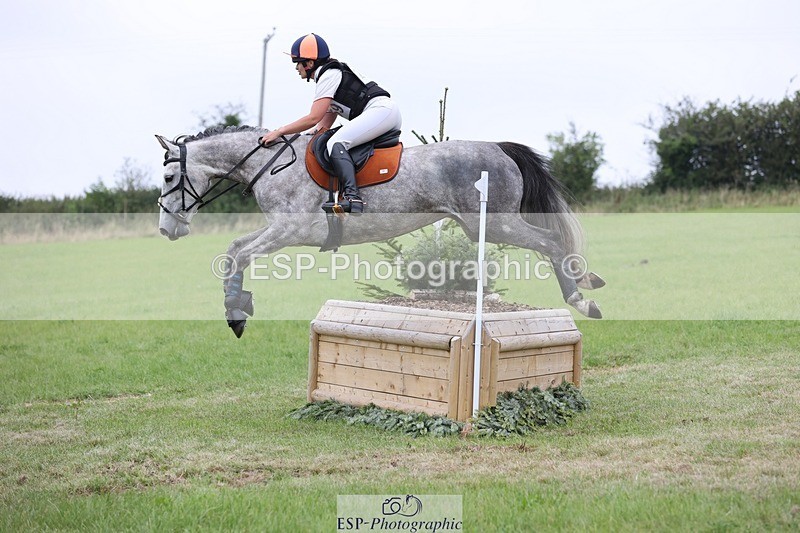 240831A-142414-03773 - 259-Lucy.Coker-QUEEN.RUBIE