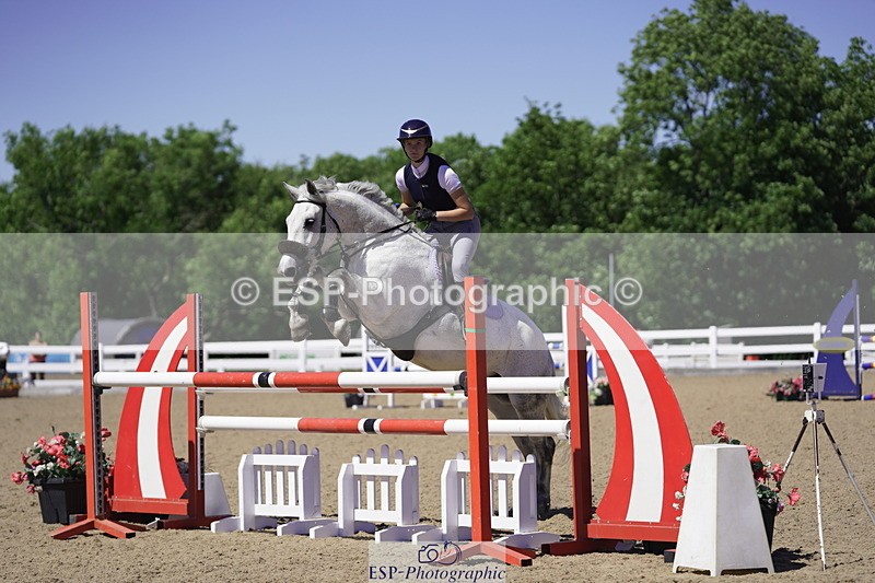 230624A-151918-02191 - Cls 26 Pony Foxhunter & 1.10m Open