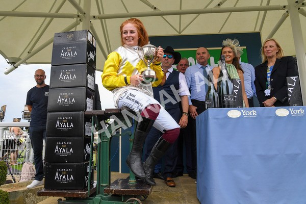 170623-Race 1-Kihavah-0234 - Race 1 2.00pm Queen Mother's Cup Handicap