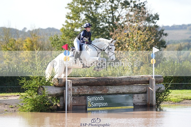 251024A-130211-10921 - B-153-Charlotte.Franck-Steier