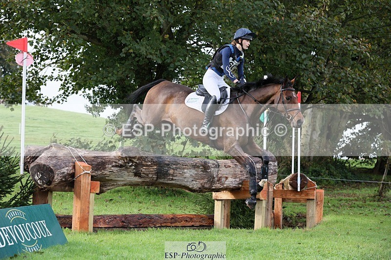 231021-094058-13153 - 605-SPORTSFIELD.U2-Katie.Corbin-SC+XC