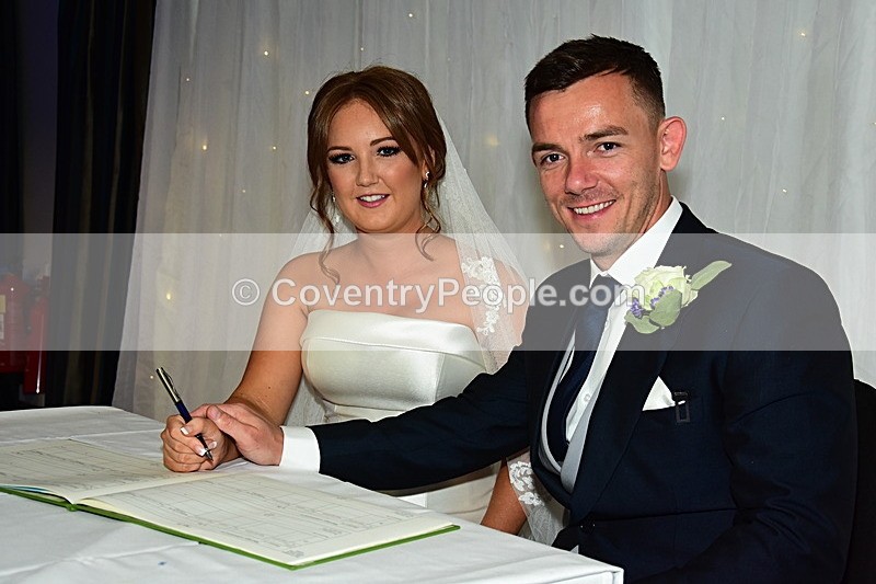 CON-610 - Toni & Liam