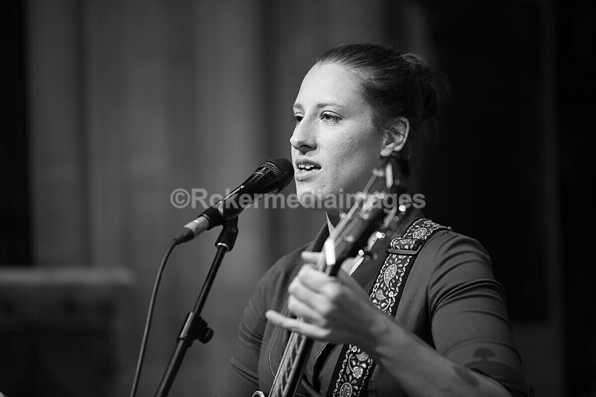 FOLK N BLUES-53 - FOLK and BLUES SEPT 2022