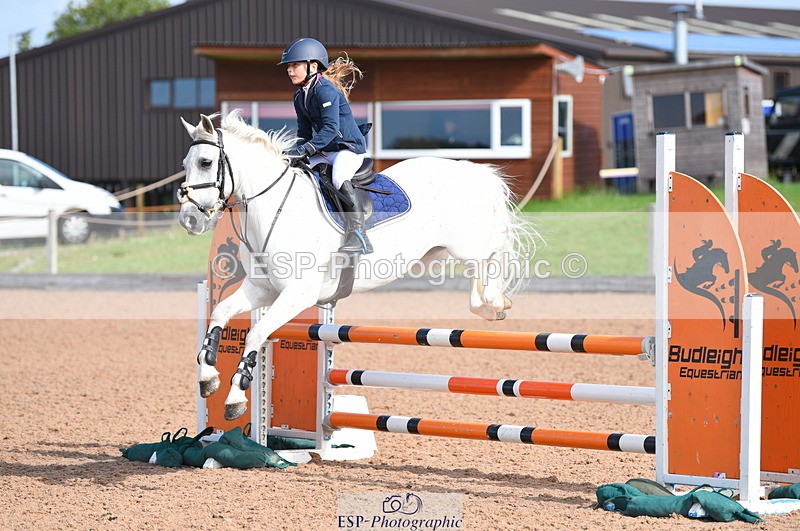 230716A-092050-01894 - Cls 32 Stepping Stones 128cm & 138cm