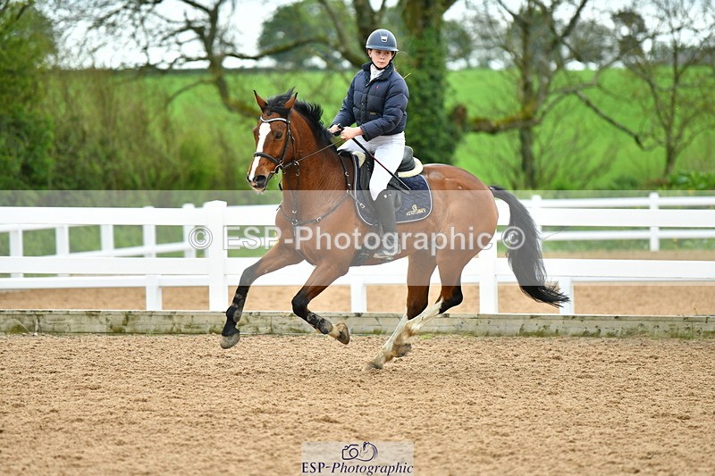 230507A-124024-07816 - Cls 42 95cm Amateur Quali