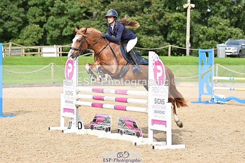 230930-114944-00405 - Cls 4 Pony Newcomers & 1m Open