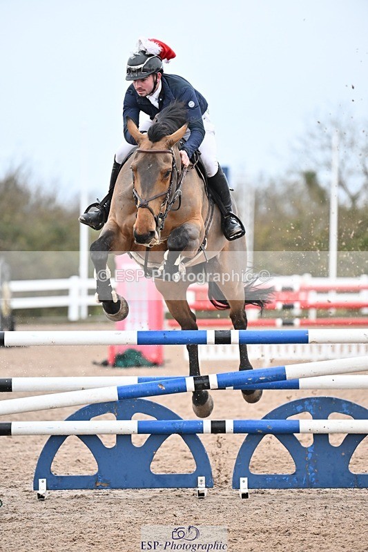 241206-141235-01064 - Cls 6 Foxhunter and 1.20m Open