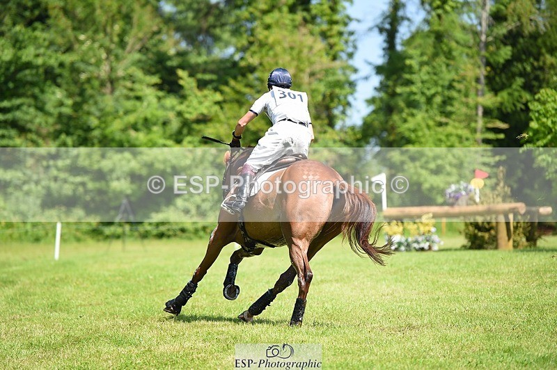 230527-110442-09090 - 301-JET_FIGHTER-Harry_Meade-XC