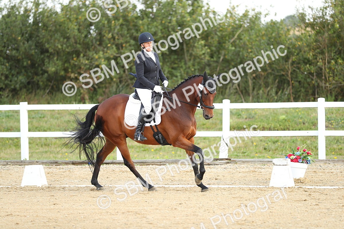 SBM_015476 - Class 14 - Novice 23 - 10.29-11.32