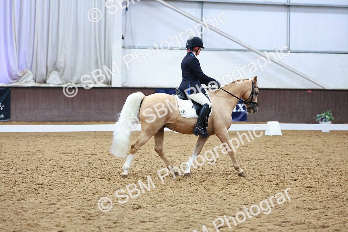 SBM_004280 - Class 12 - E2 Championship - 14.50-15.53