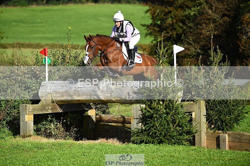 231022-144022-30237 - 305-CHILLI.KNIGHT-Gemma.Stevens-XC