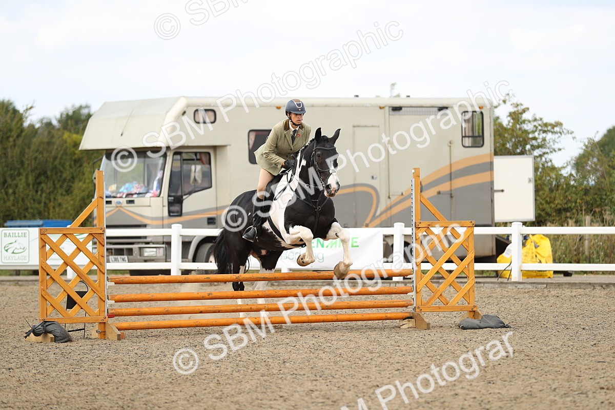 SBM_05660 - Class 48a Style & Performance 70cm (15-19)