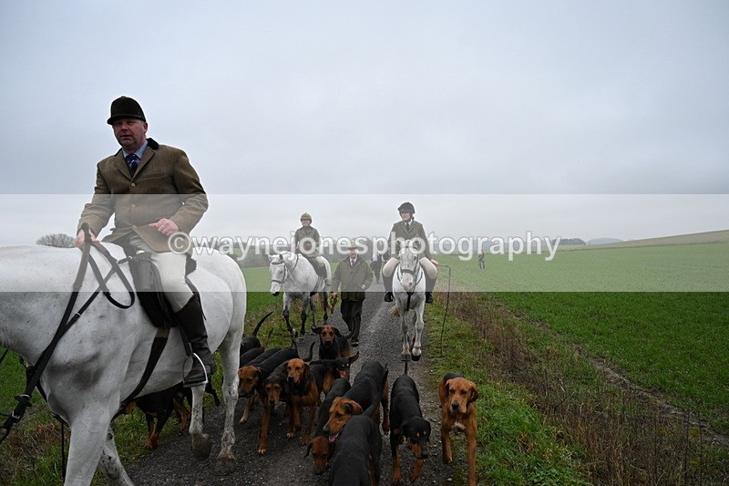 WJ7_9767 - Walk out..