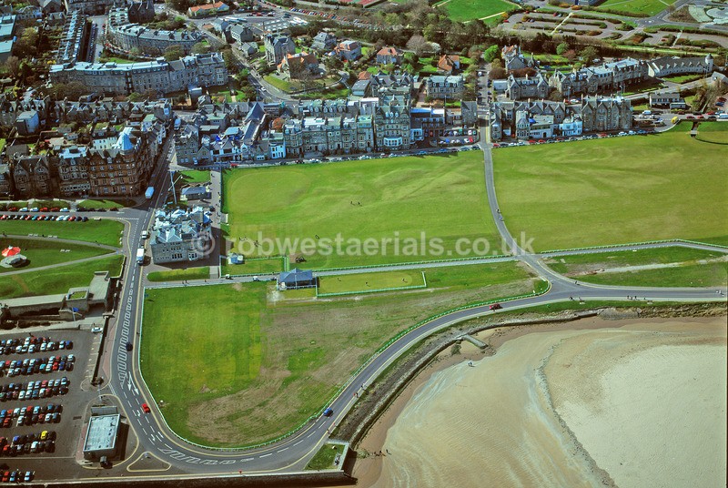 A00010C St Andrews Old Course Fife in 2001 - Settlements, infrastructure and attractions
