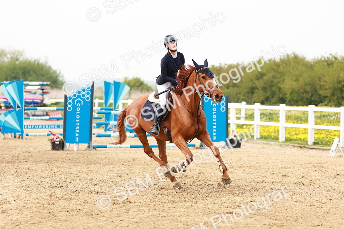  - Class 18 - Senior Newcomers - 1.10m