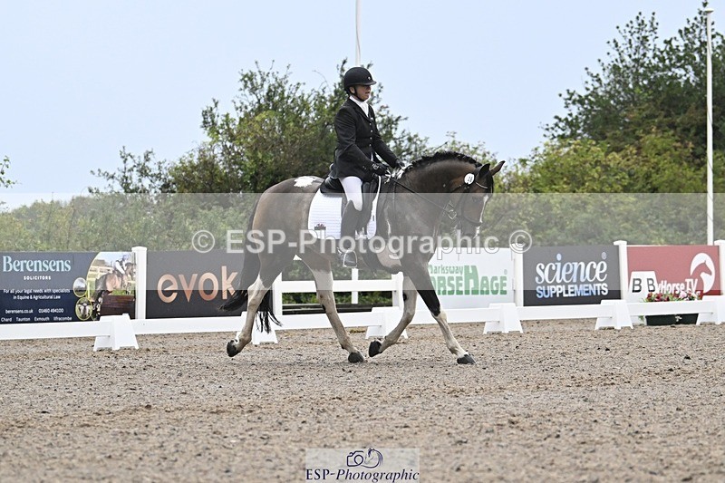 250907-083556-05725 - 026-Alison.McCarthyFarleaze.Lady.Sylvia