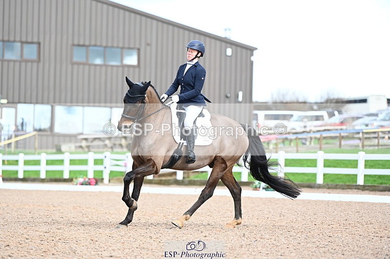 240218A-122023-07253 - 161-Katie.Warner-Active.Nuvalari