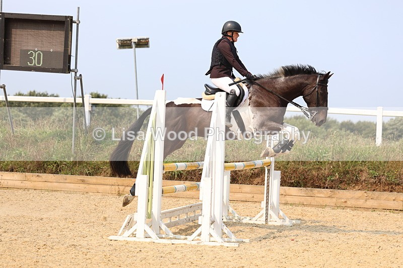 3E7A1322 - Class 4: Senior British Novice/90cm open