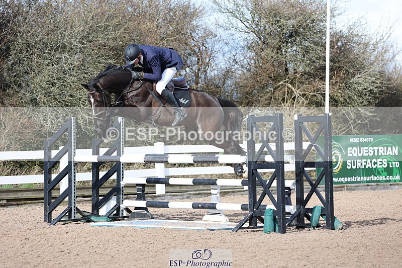 240223A-115907-01031 - Cls 4 Snr 1.05m Open