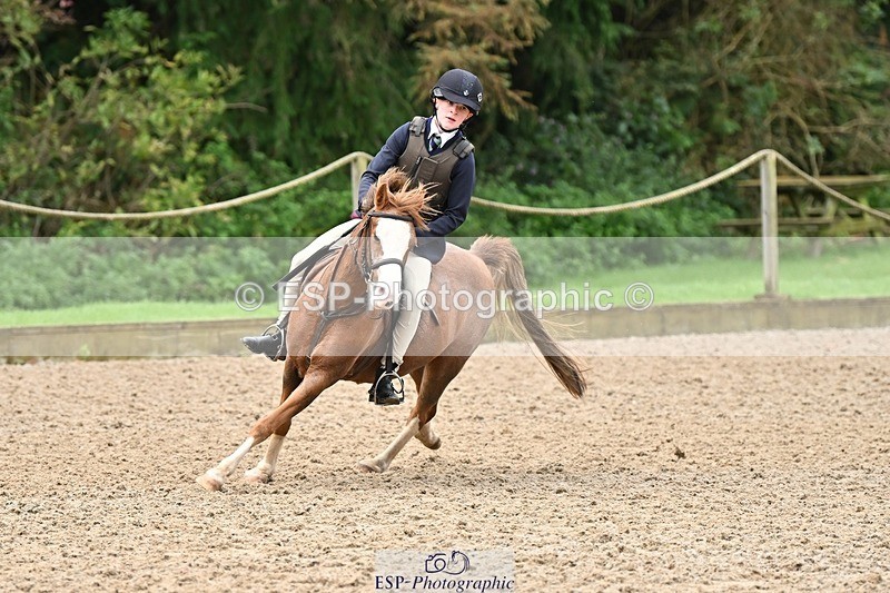 230930-094135-00076 - Cls 1 Pony Intro 70cm