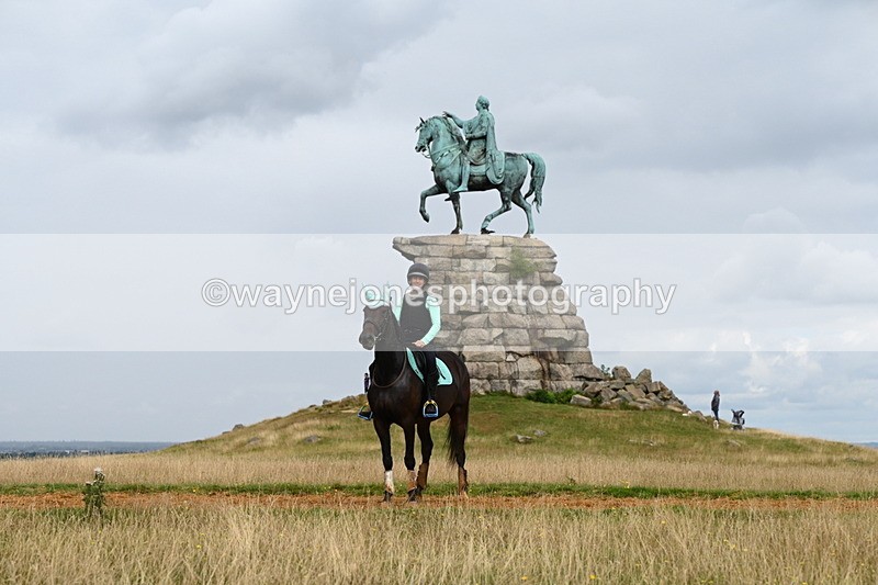 DSC_8041 - Time at Statue 13:52 to 14:33