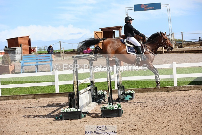 250913-142142-07346 - Cls 25 1.05m Amateur Quali