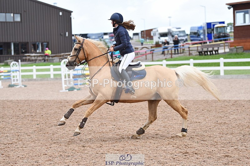 230715A-144140-01362 - Cls 6 Foxhunter & 1.10m Open