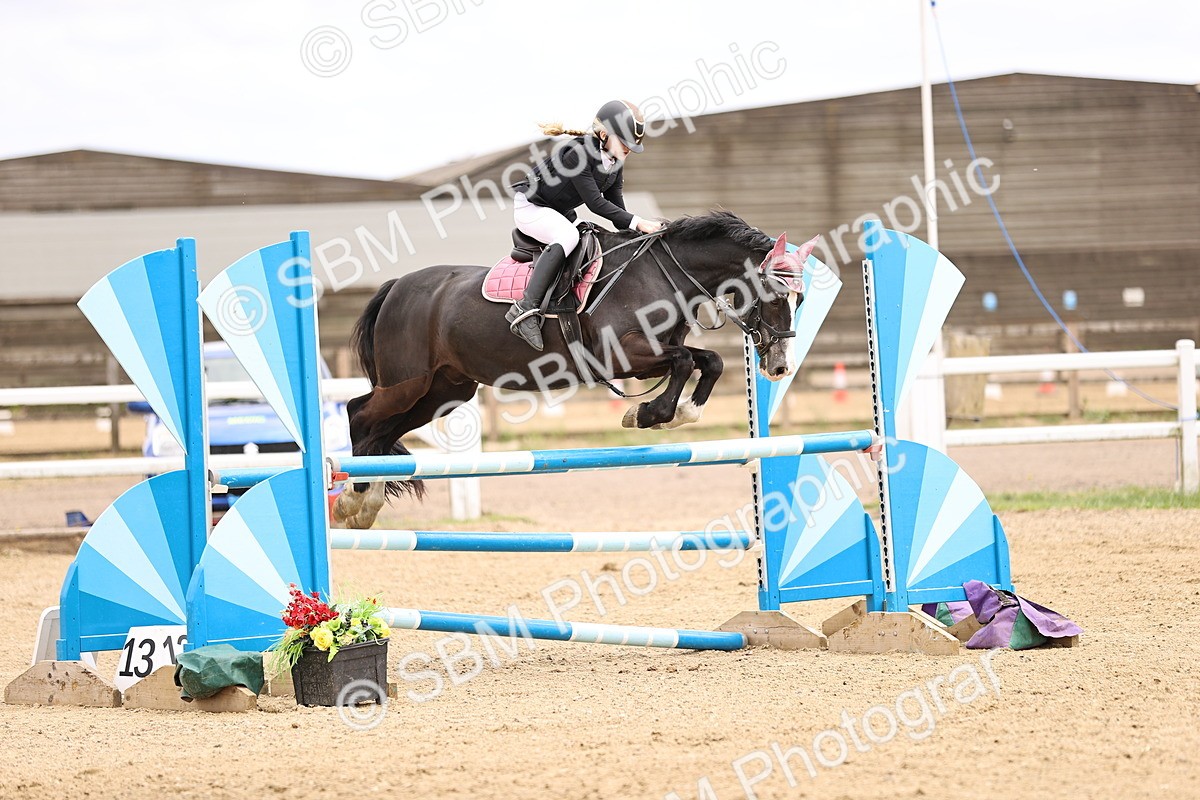 SBM_000365 - Class 4 - 1m showjumping