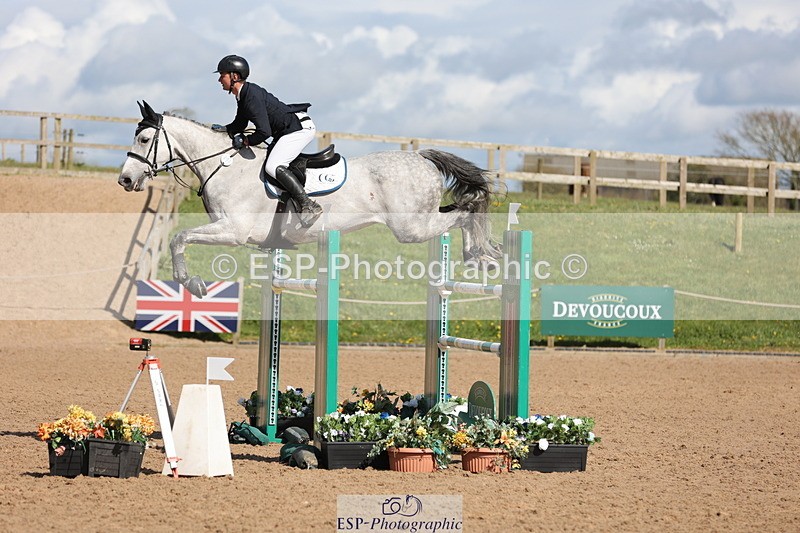 240419A-160211-09100 - Cls 10, 2 Star Big Tour 145cm  15.45 to 16.35 break