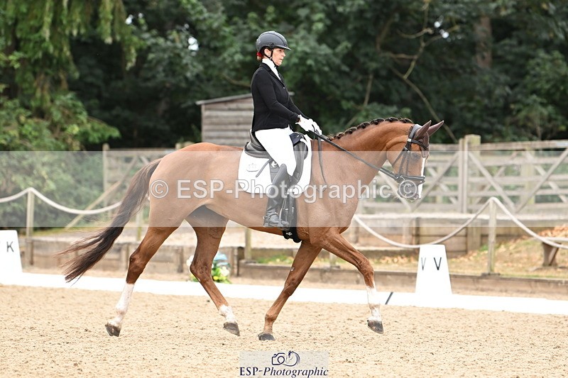 250808A-102112-00085 - 046-Alice.De.Soer-Lauretta.S