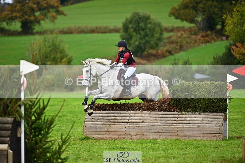 251025A-134351-20420 - F-476-Romellie.Brown