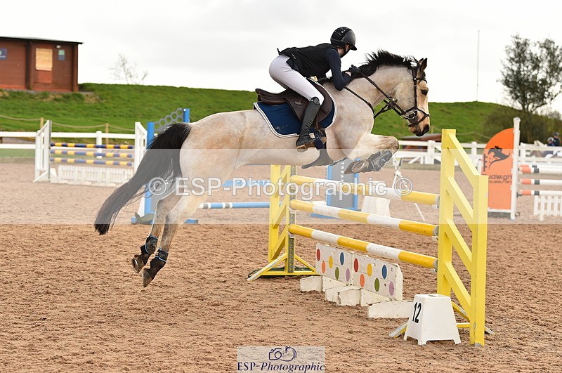 240210A-130932-01314 - Cls 9 Foxhunter & 1.10m Open