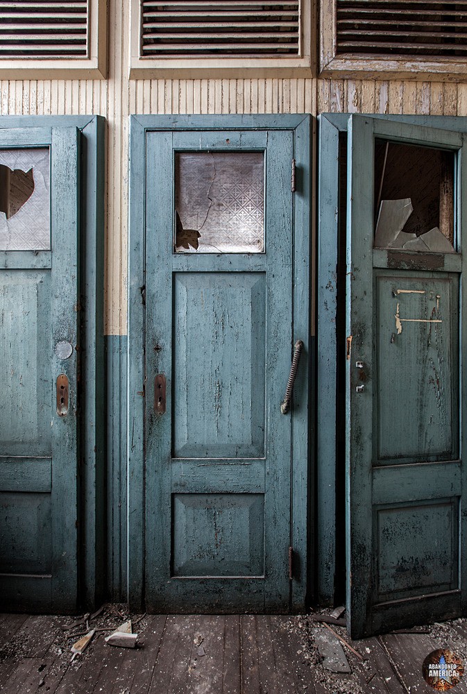 Simon Silk Mill, Easton PA: Bathroom Stall Door | Abandoned America