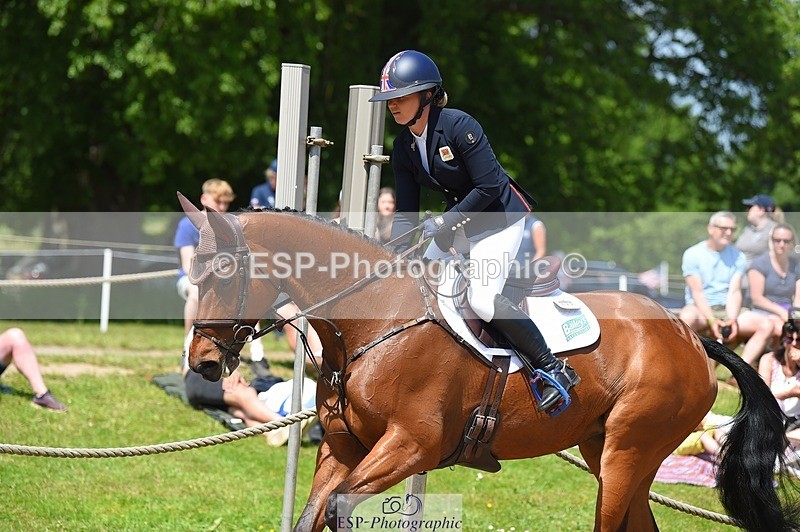 230528-115044-15409 - 322-CHANSON_DU_VILLAGE-Phoebe_Locke-SUNTrotUp+SJ