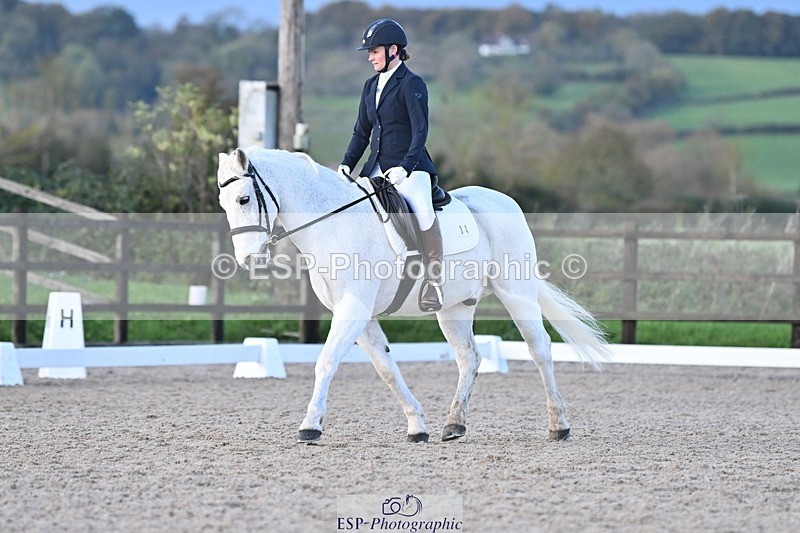 231105-161925-04063 - Cls 4 Novice 24 15.24 to 16.35 break