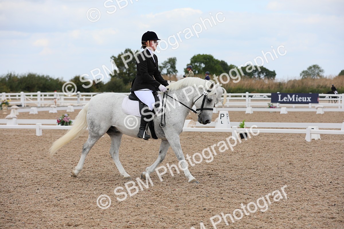 SBM_05686 - Class 32 Novice 1