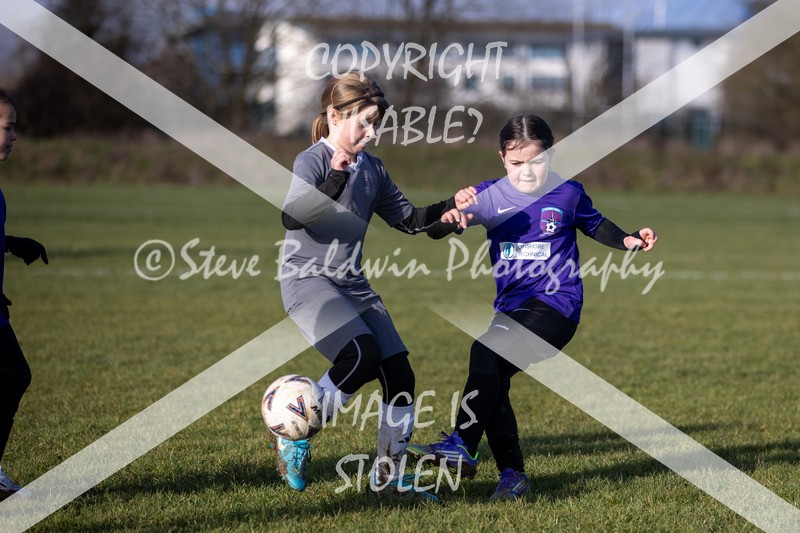 1DX31204 - 2026-01-17 FC Abbey Meads U9 Purple Girls V Develop FC U9 Girls