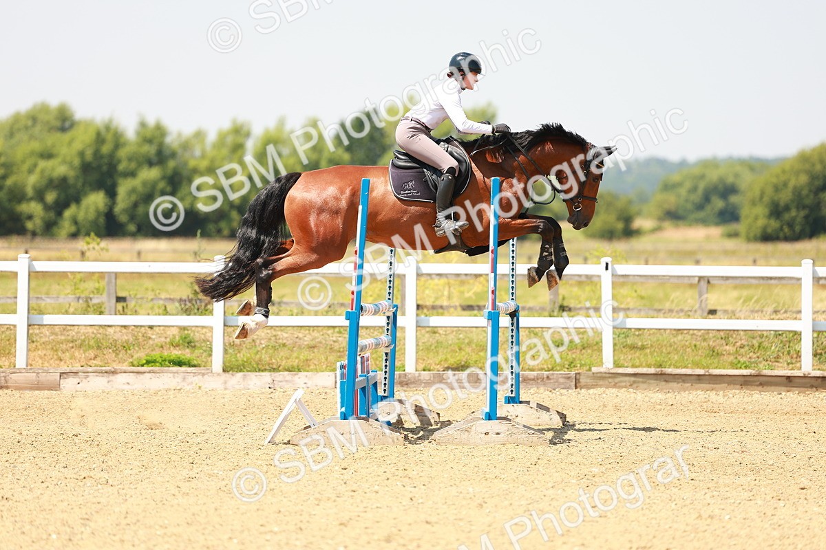 SBM_001563 - Class 4 - Senior Newcomers - 1.10m