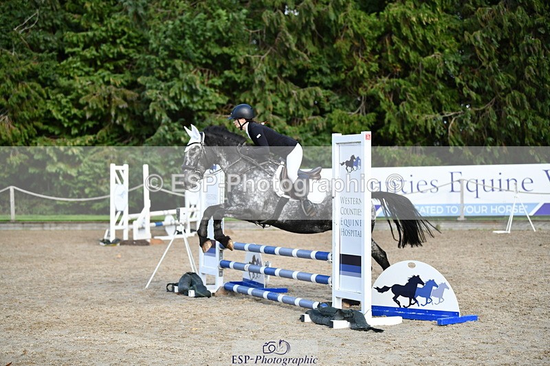 251004A-154128-01938 - Classes 8 & 9 70cm